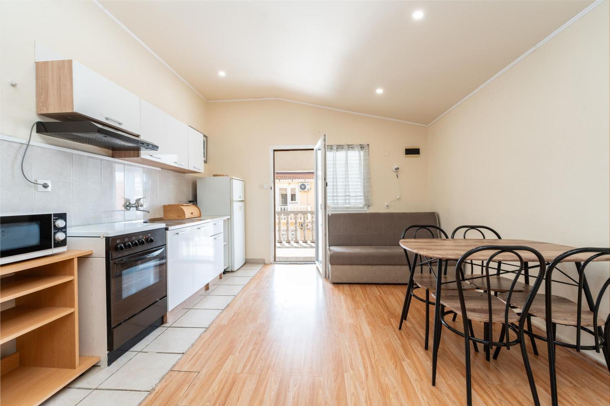 Apartmani Prpic วีร์ ภายนอก รูปภาพ