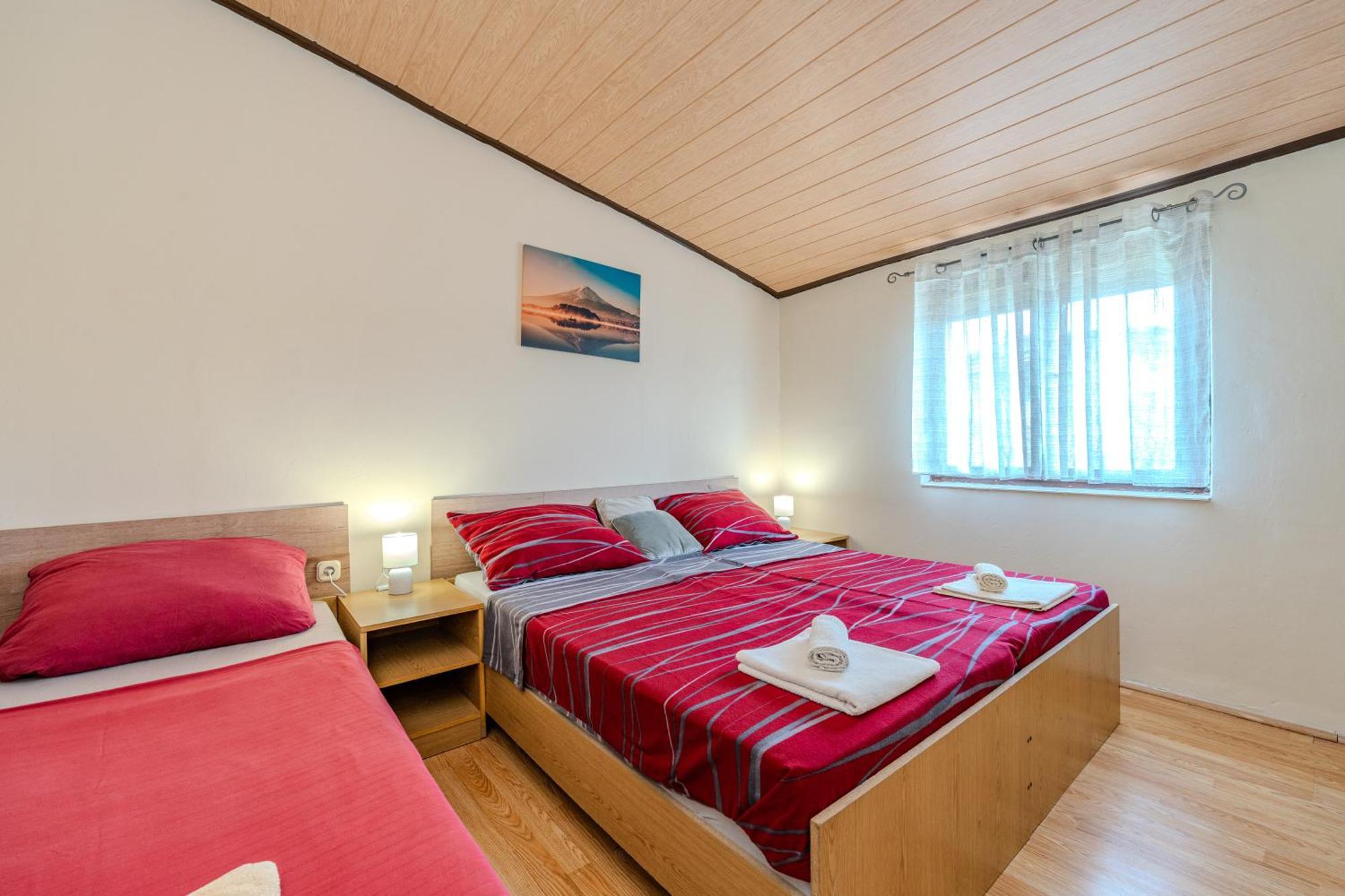 Apartmani Prpic วีร์ ภายนอก รูปภาพ