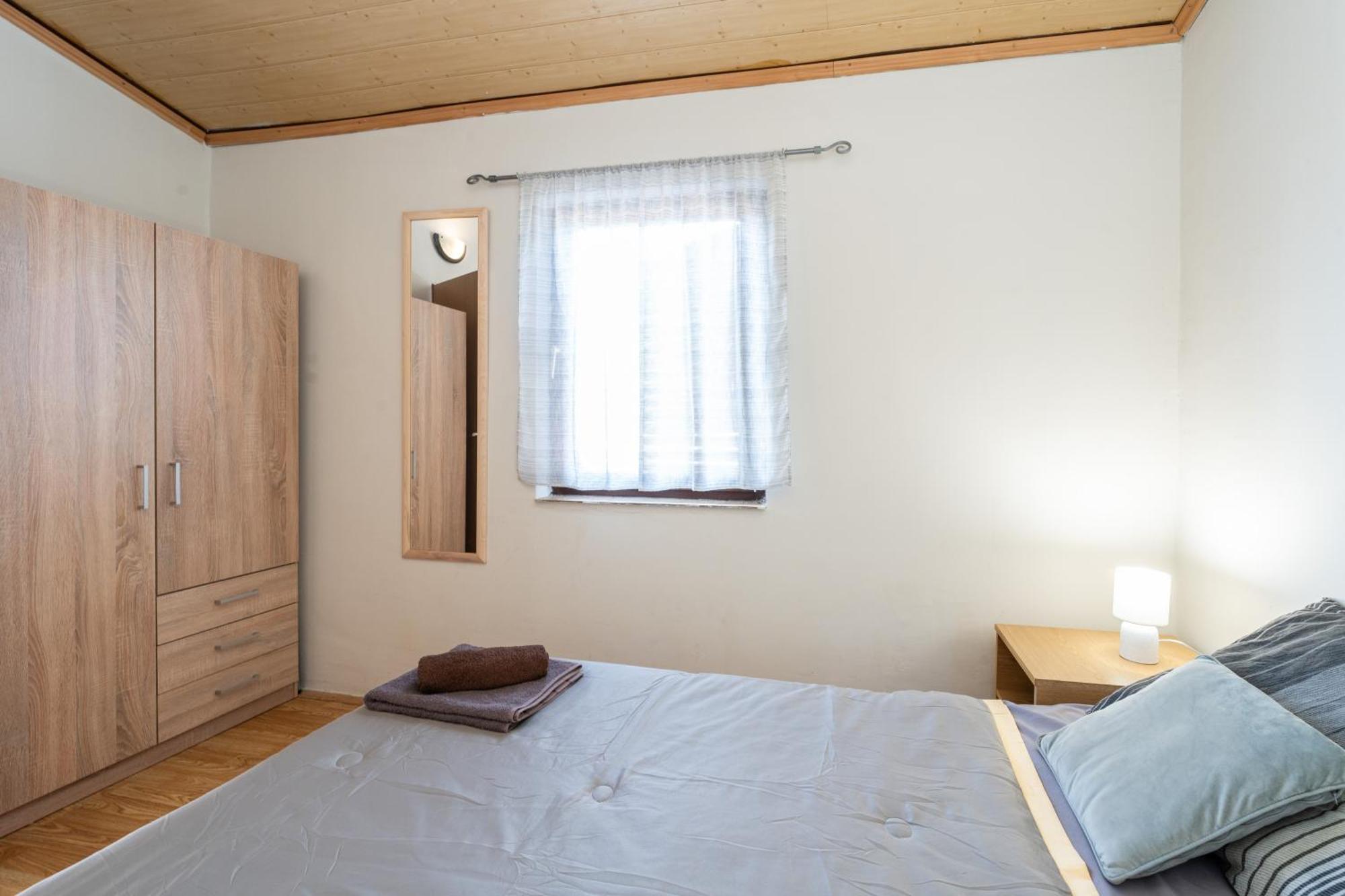 Apartmani Prpic วีร์ ภายนอก รูปภาพ
