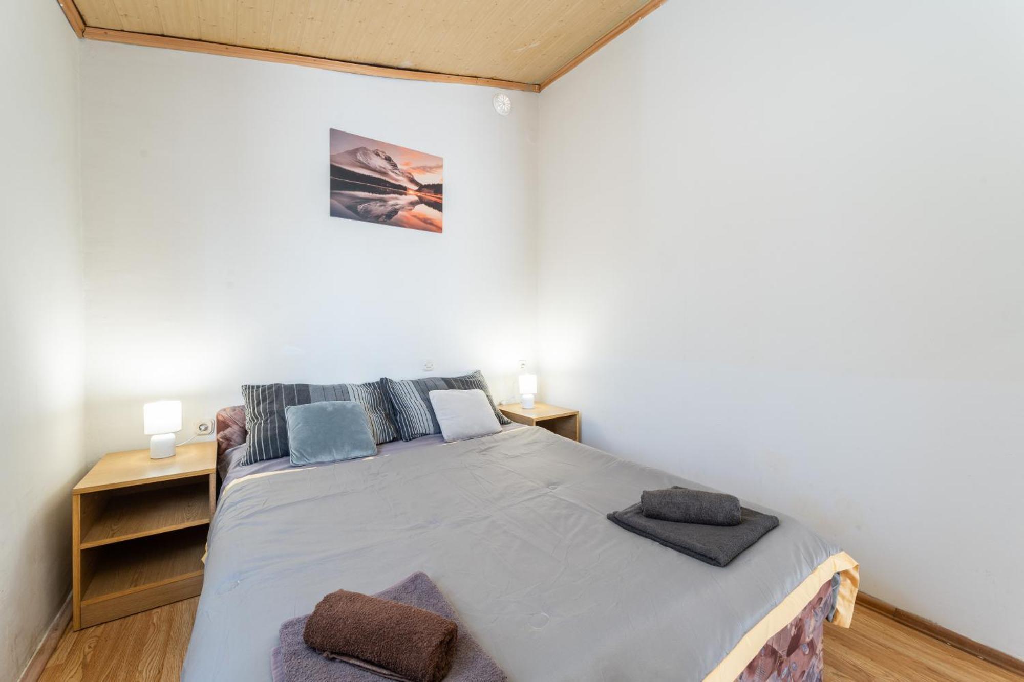Apartmani Prpic วีร์ ภายนอก รูปภาพ