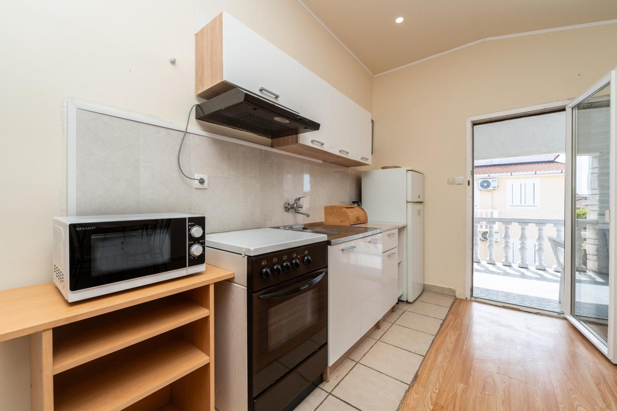 Apartmani Prpic วีร์ ภายนอก รูปภาพ